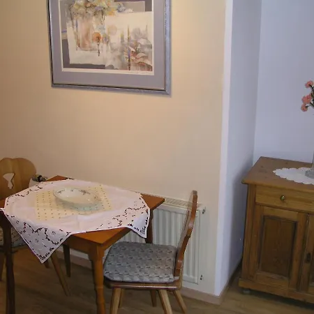 בית הארחה Haus Elfi טירשנרויט