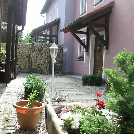 בית הארחה Haus Elfi טירשנרויט